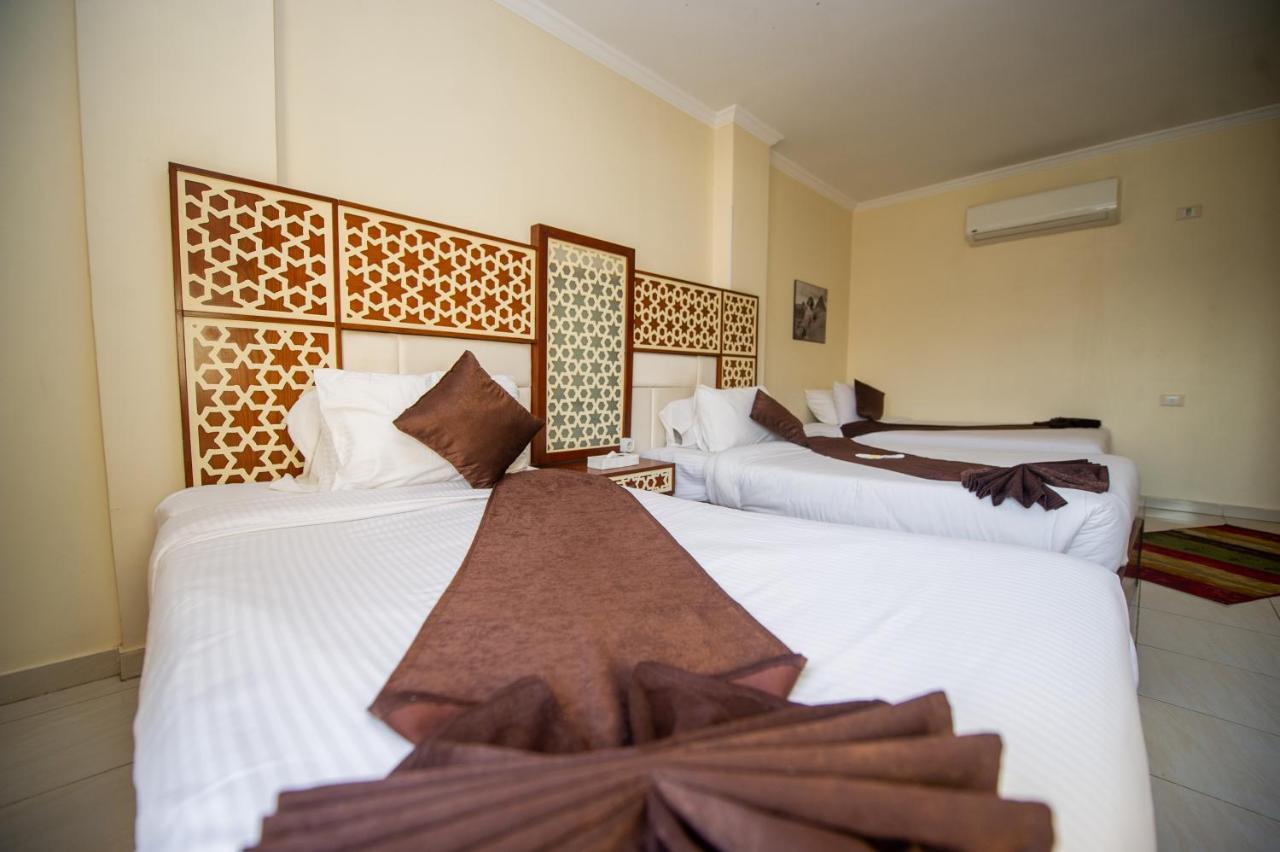Pyramids Valley Boutique Hotel Kafret el-Gabal Esterno foto